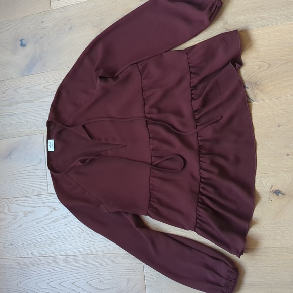 Aritzia Wilfred Odette Blouse in Truffle in XXS - Picture 2 of 4